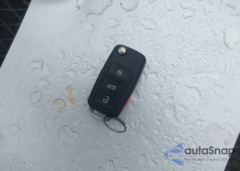 2017 Volkswagen Tiguan 2.0T Wolfsburg Edition from USA, damaged, VIN WVGSV7AX1HW506990